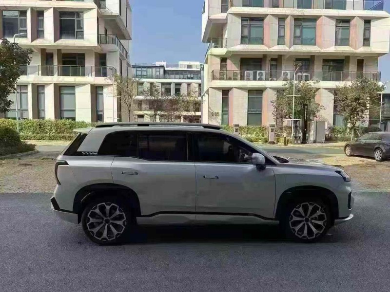 广州25年传祺埃安V6