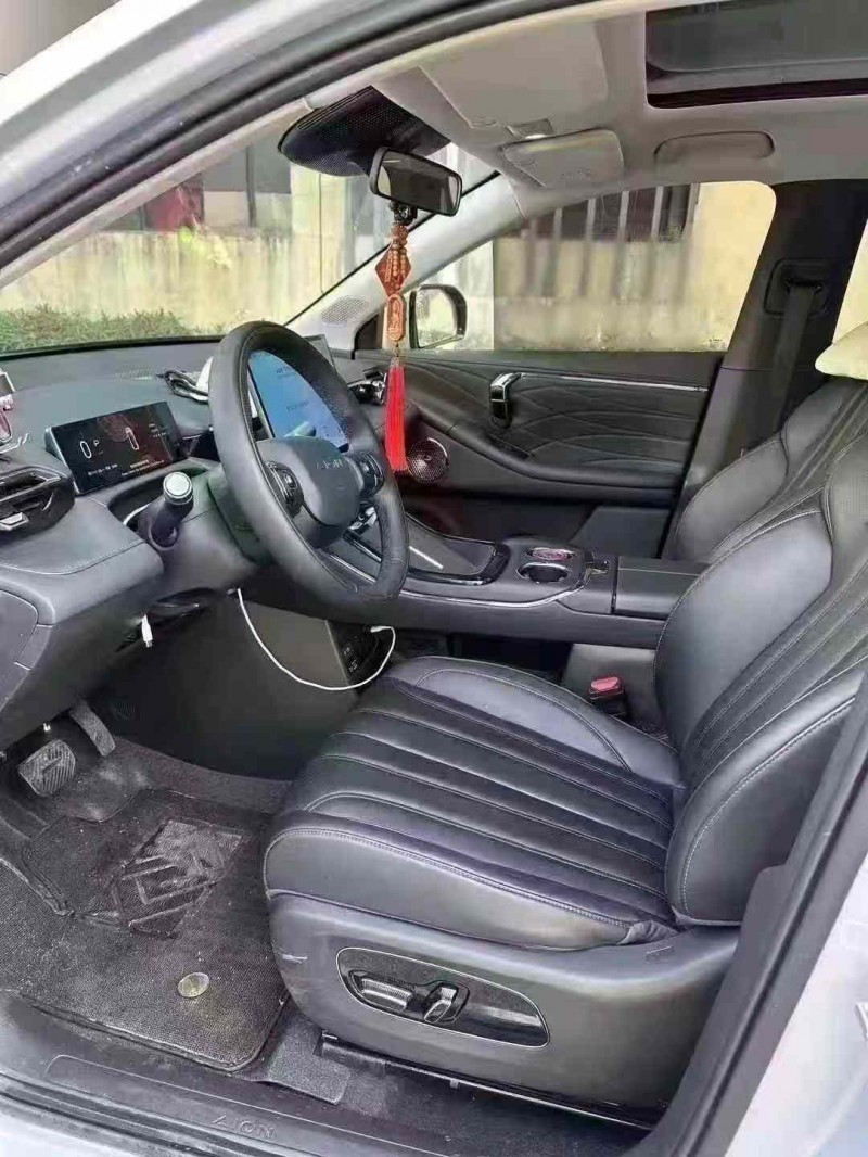 广州25年传祺埃安V7