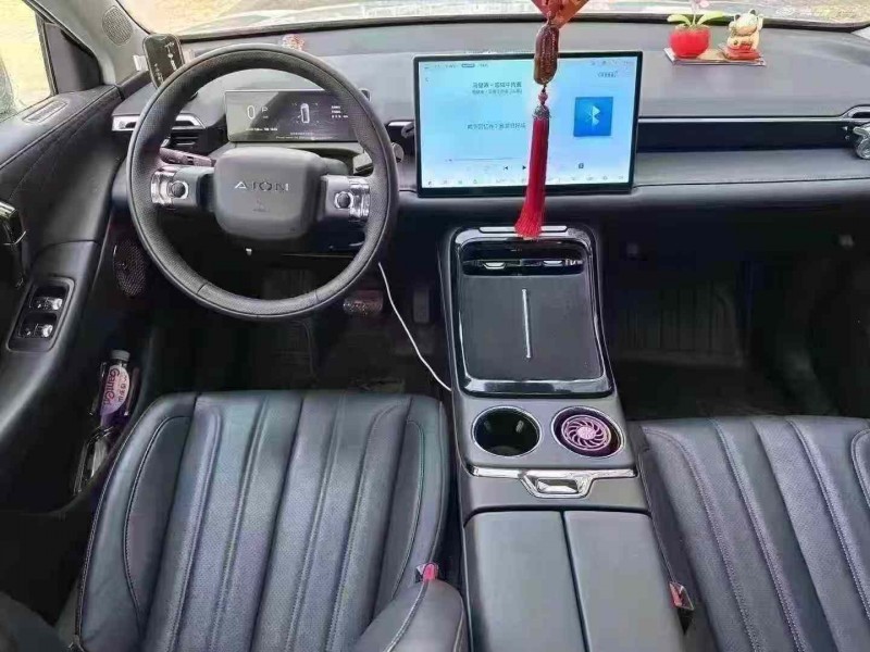 广州25年传祺埃安V9