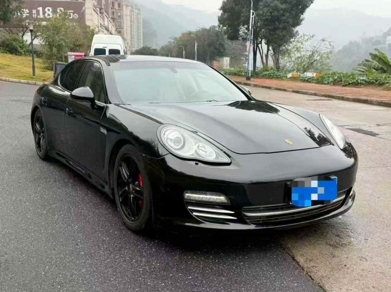 厦门13年保时捷帕拉梅拉2