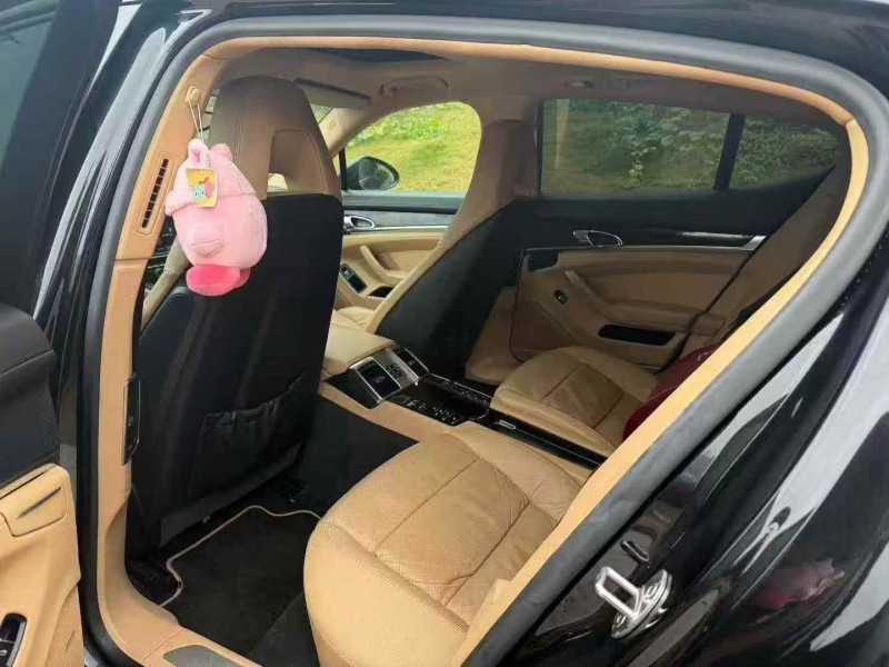 厦门13年保时捷帕拉梅拉4