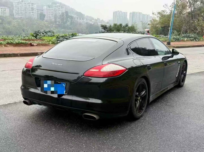 厦门13年保时捷帕拉梅拉9