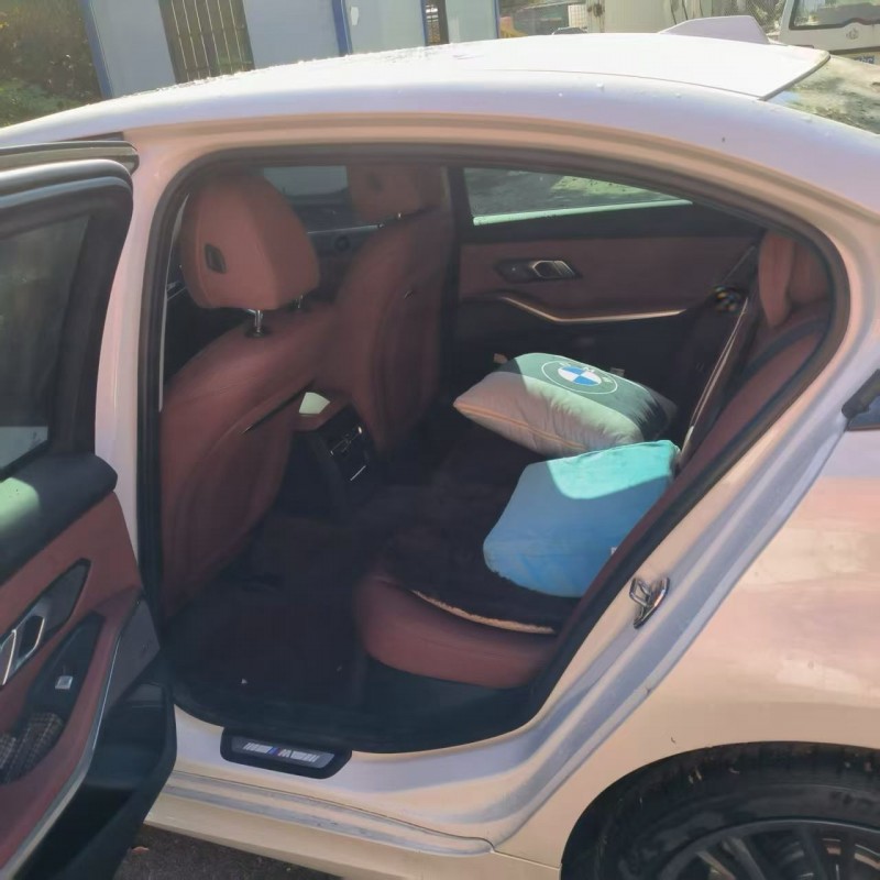 昆明24年宝马3系4