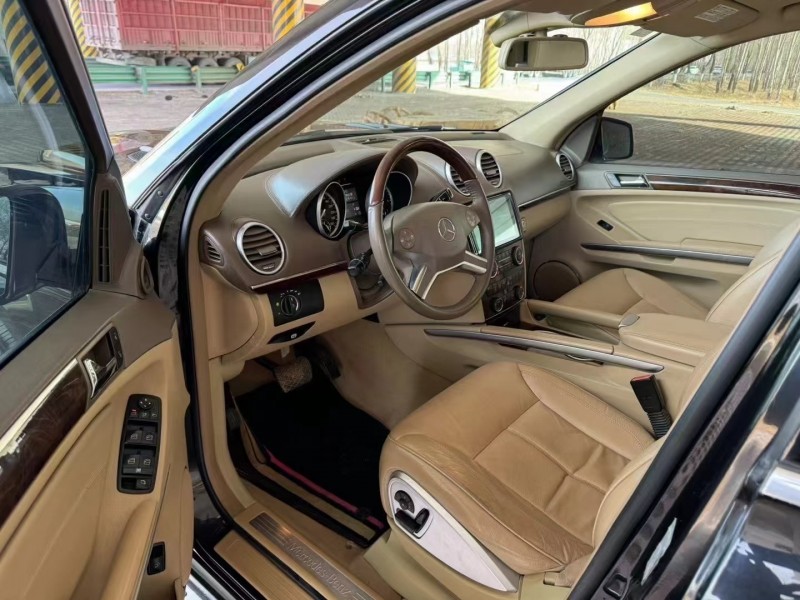 松原12年奔驰GL6