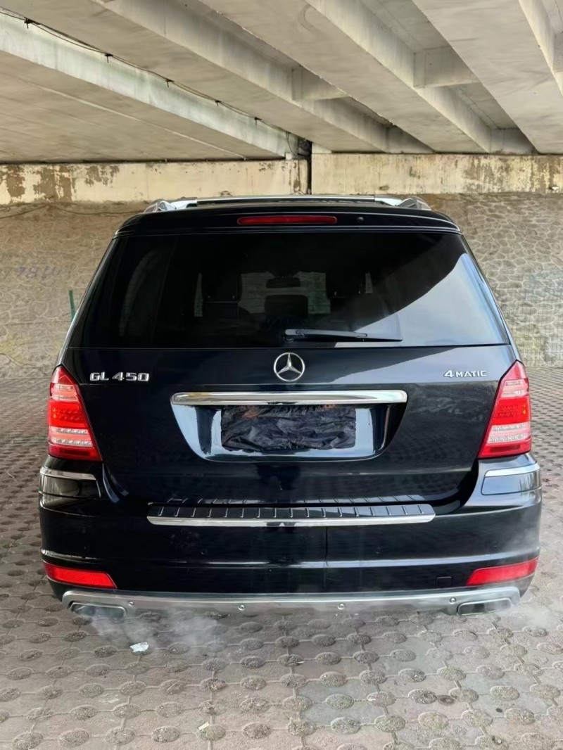 松原12年奔驰GL9