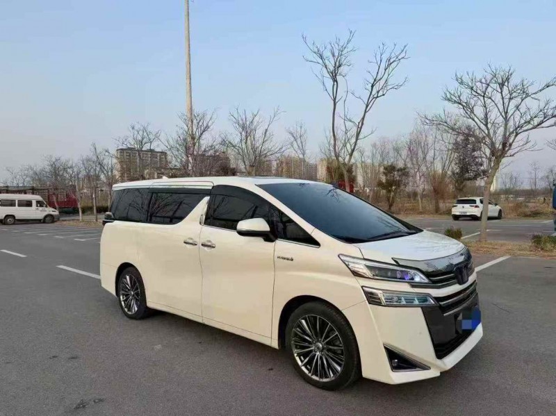 青岛19年丰田威尔法2