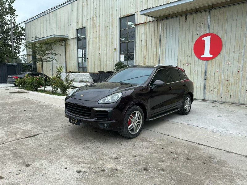 徐州17年保时捷卡宴2