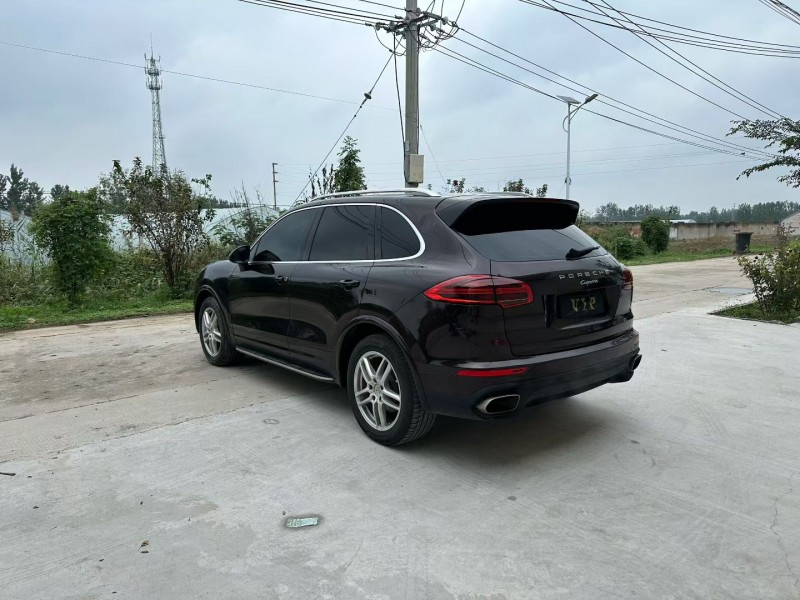 徐州17年保时捷卡宴3