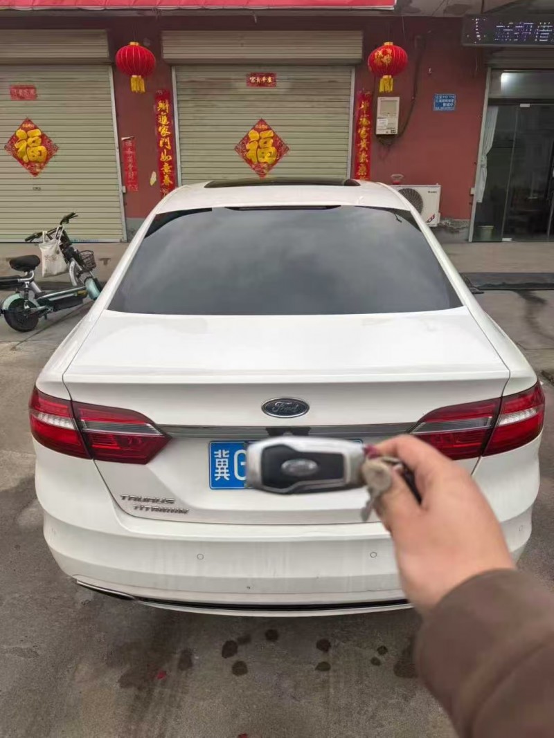 安阳17年福特金牛座8