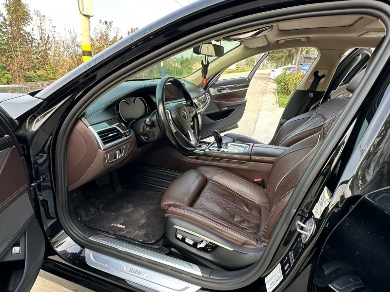 徐州17年宝马7系4