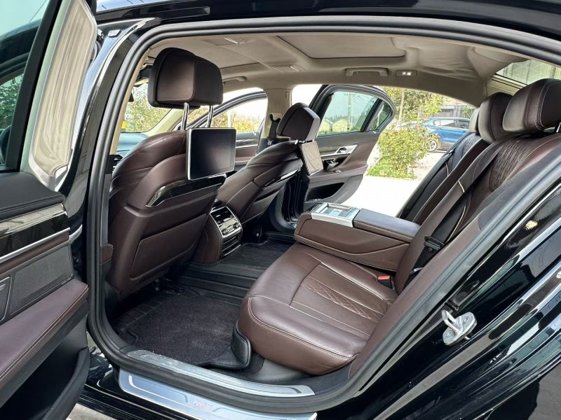 徐州17年宝马7系5