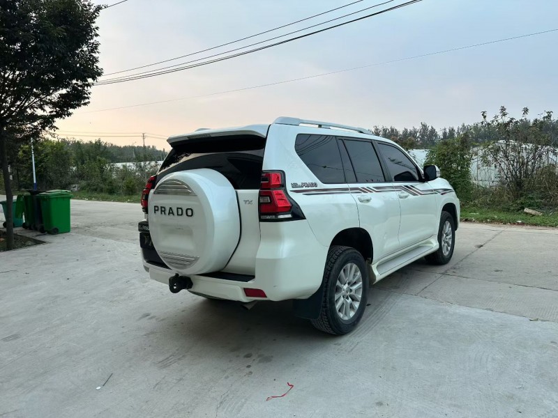 徐州17年丰田普拉多4