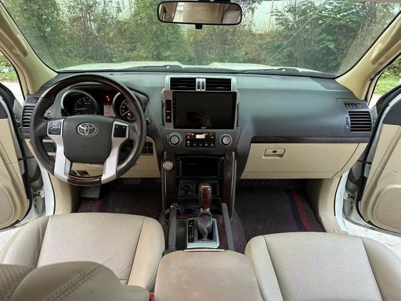 徐州17年丰田普拉多7