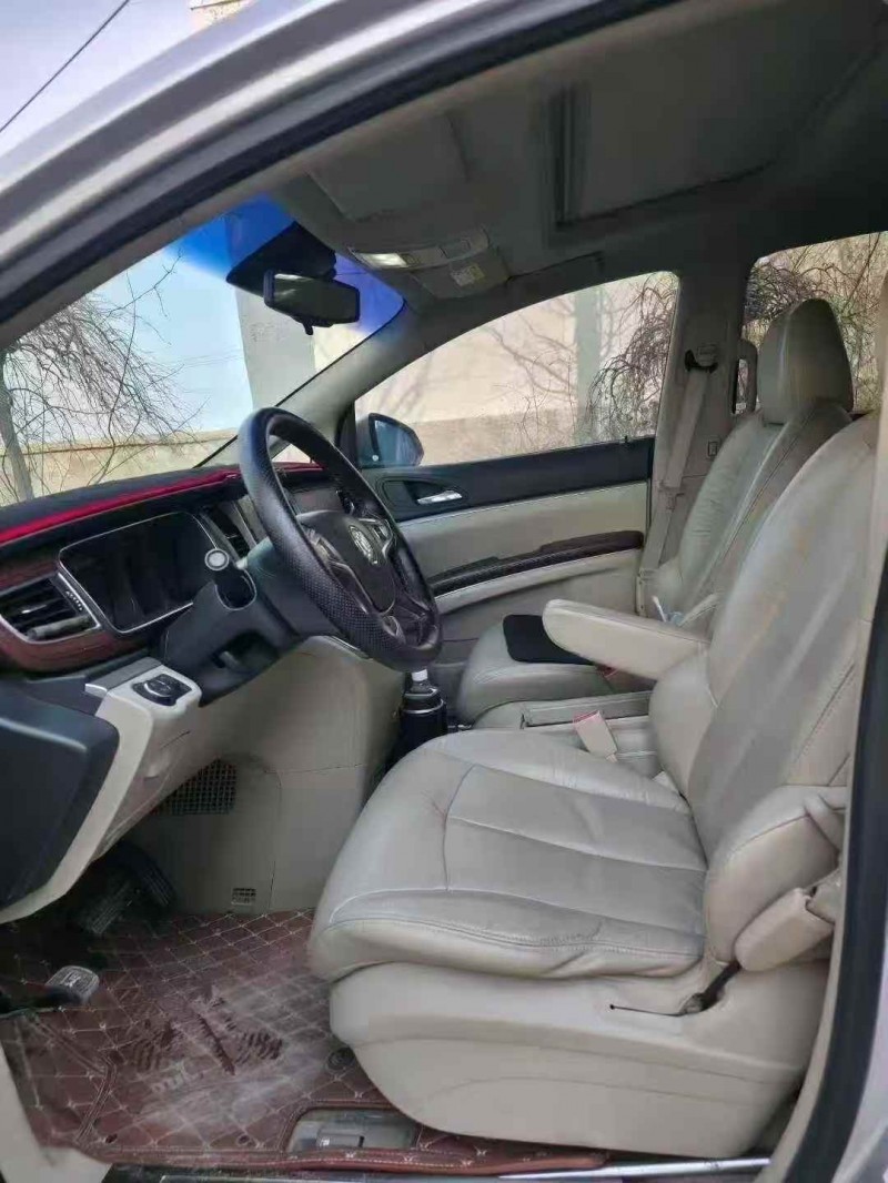 烟台16年别克GL84