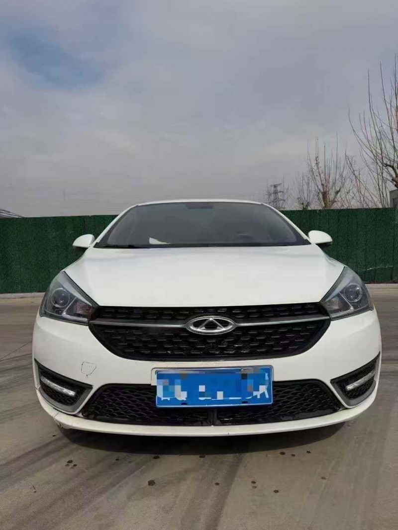 东营17年奇瑞艾瑞泽1