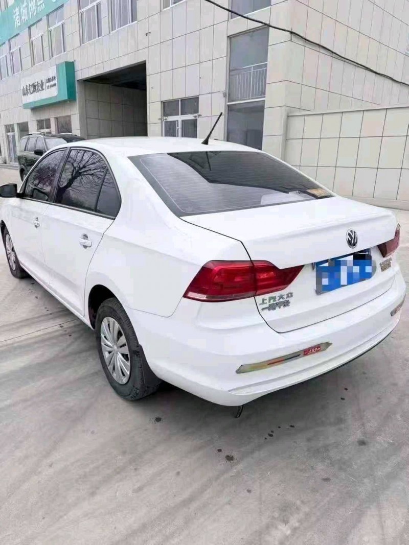 烟台20年大众桑塔纳8