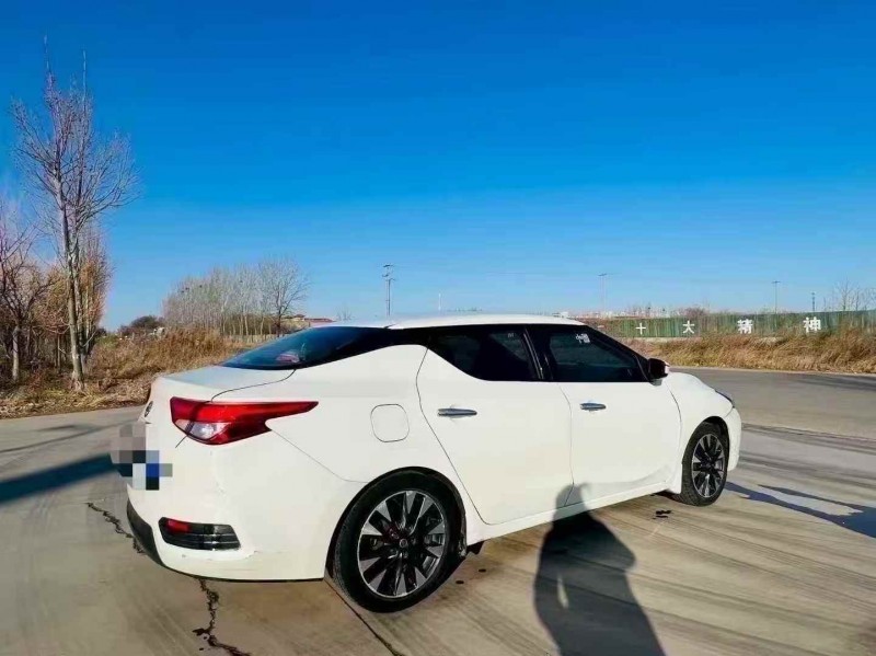 枣庄16年日产蓝鸟8