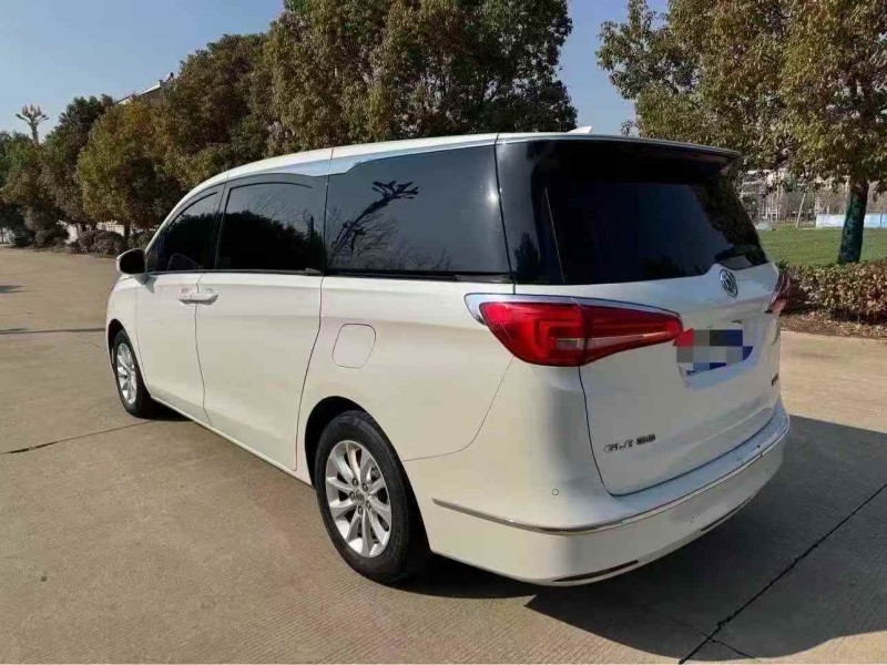 苏州18年别克GL88