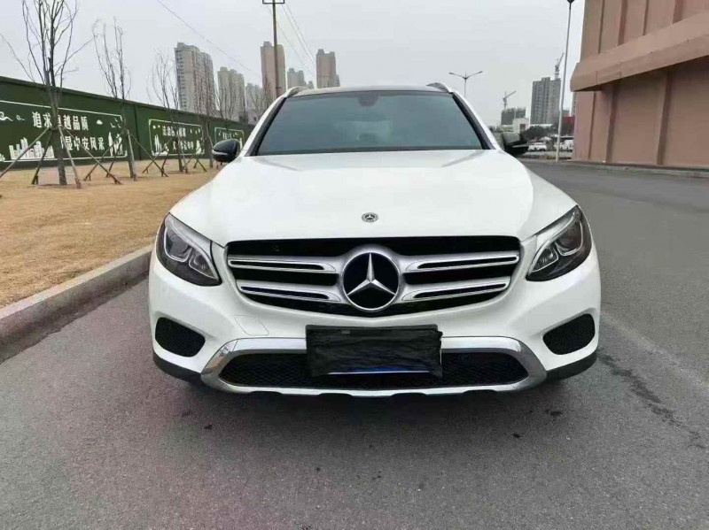 潍坊19年奔驰GLC1