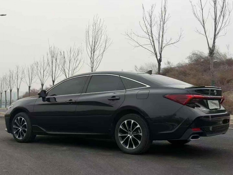 张家口23年丰田亚洲龙8