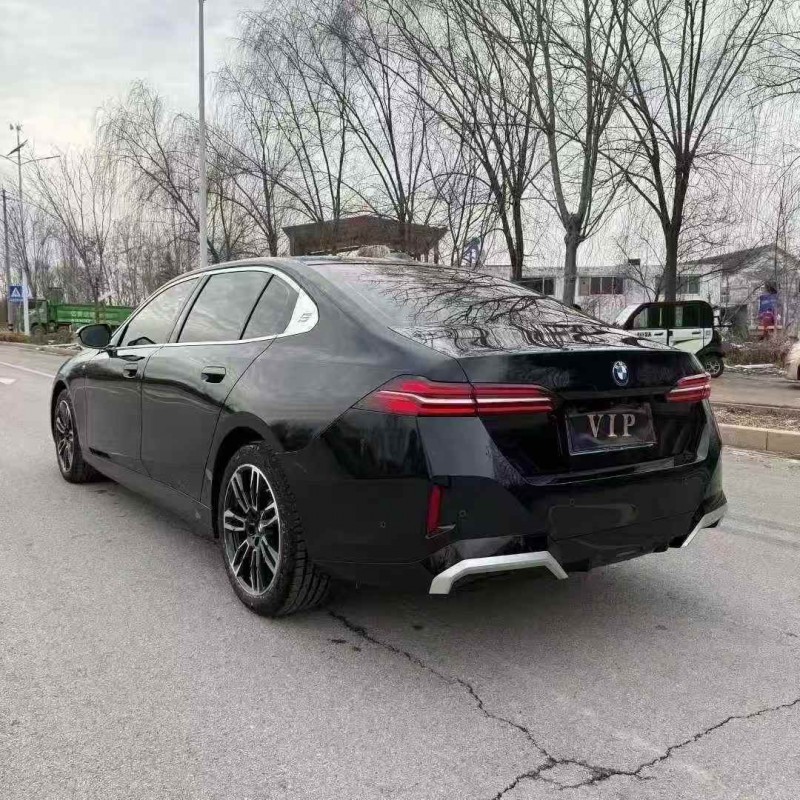 东营24年宝马5系8