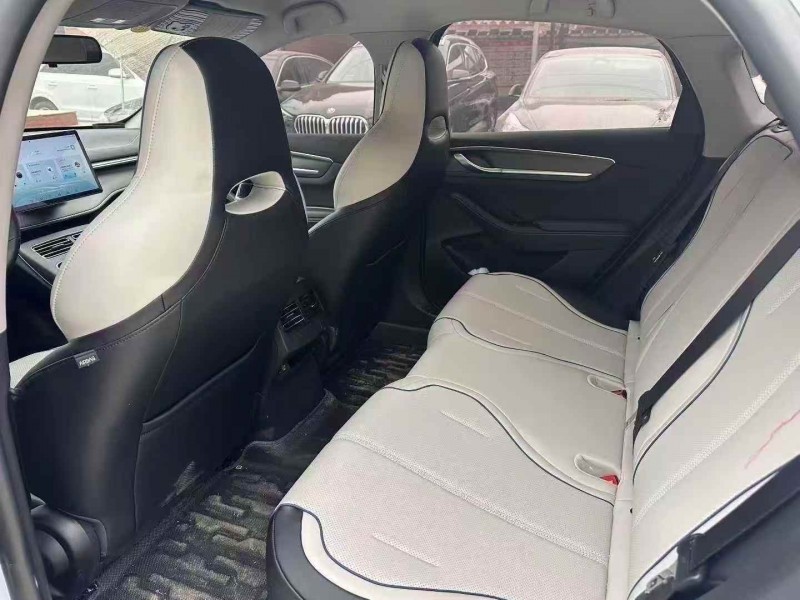 东营24年比亚迪驱逐舰4