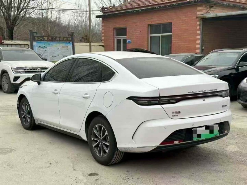 东营24年比亚迪驱逐舰7