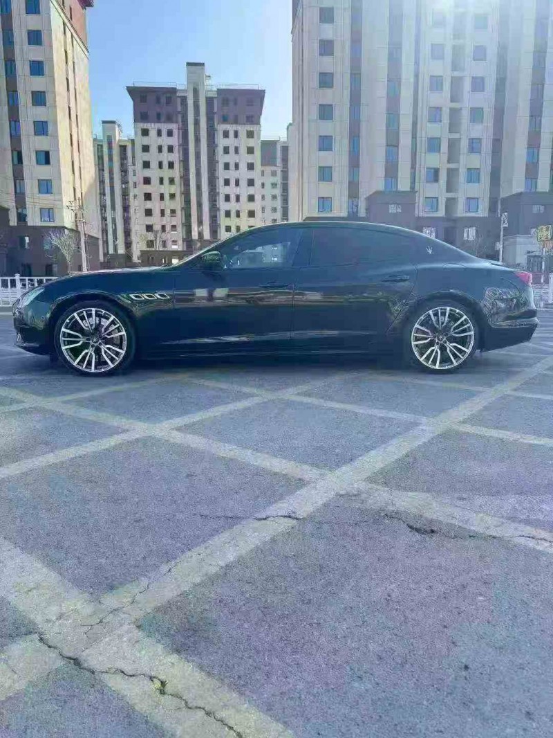 保定18年玛莎拉蒂总裁3