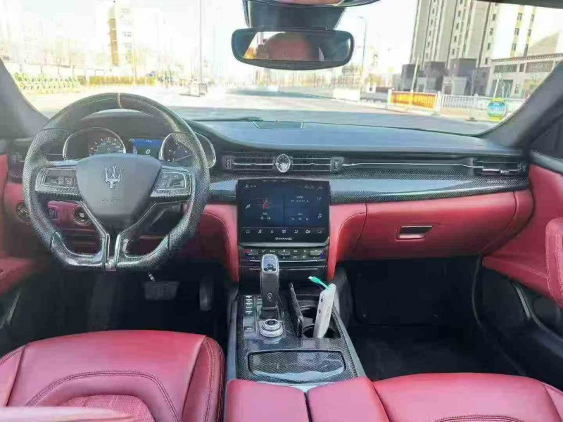 保定18年玛莎拉蒂总裁5