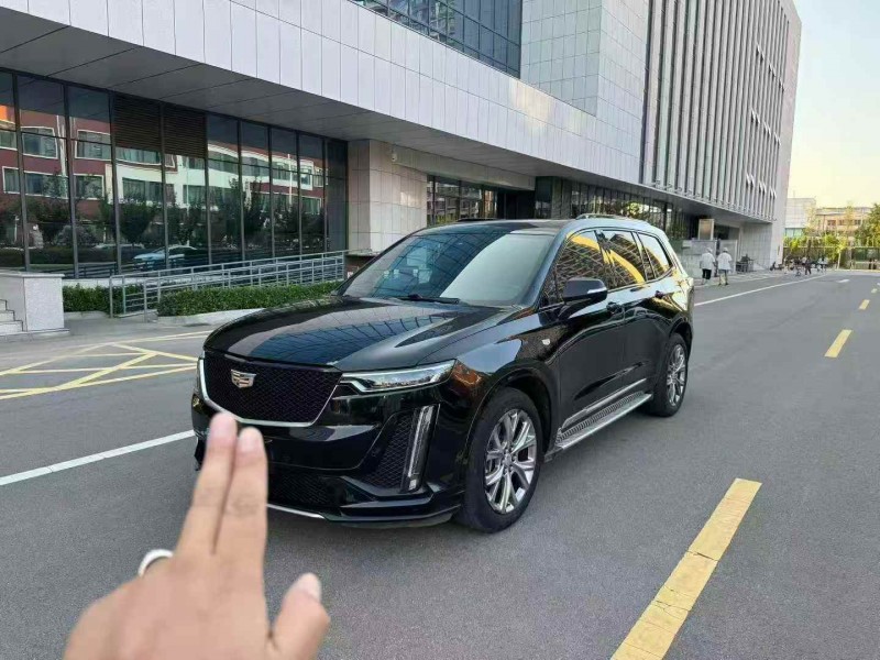 济宁21年凯迪拉克XT62