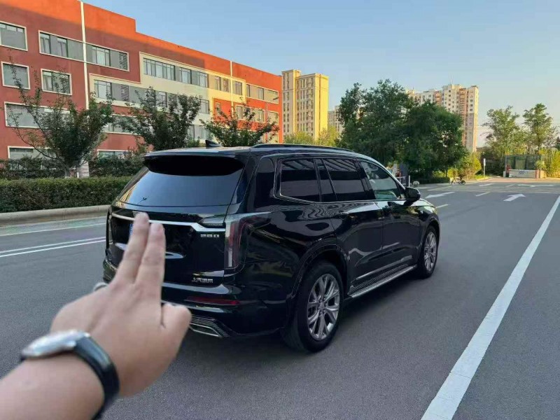 济宁21年凯迪拉克XT69