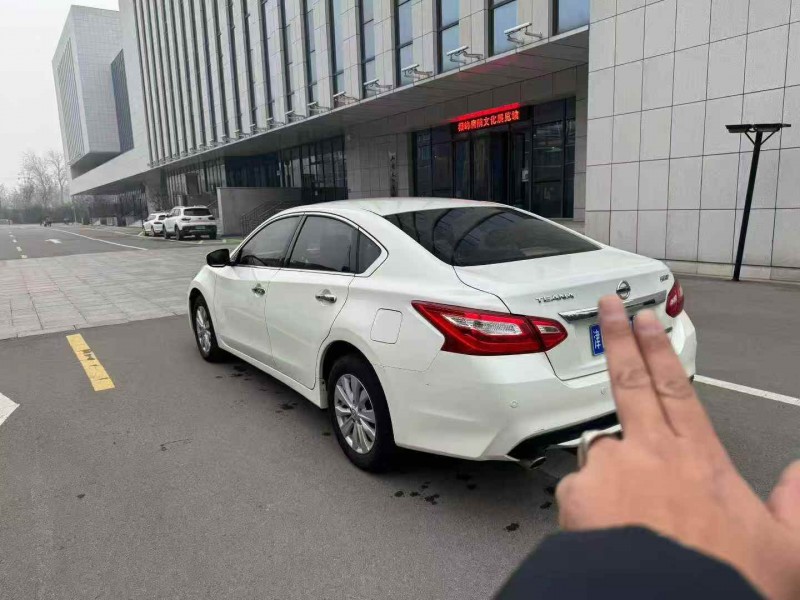 淄博17年日产天籁5