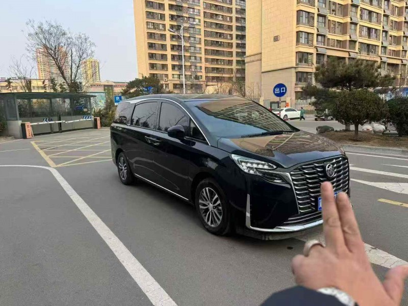 潍坊22年别克GL83