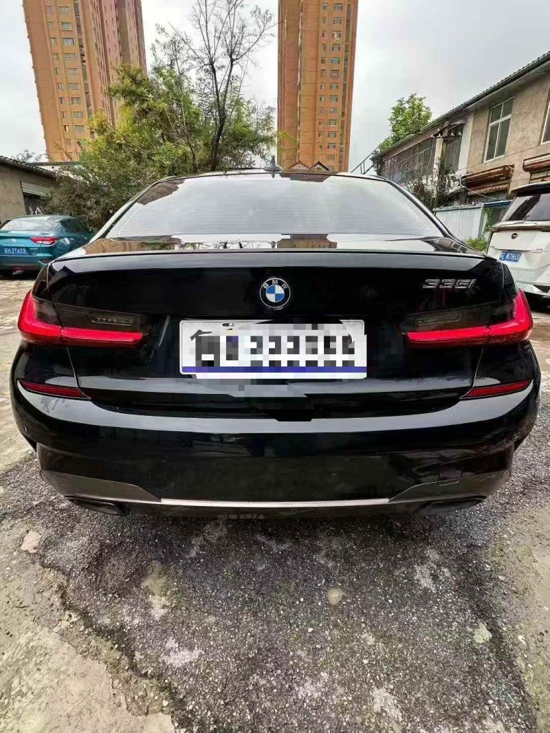 绍兴22年宝马3系9