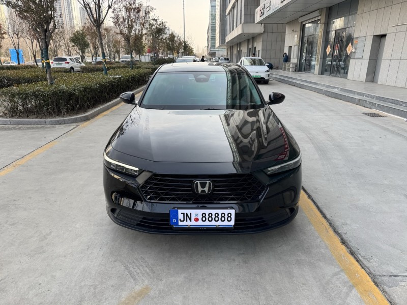 济宁23年本田雅阁1