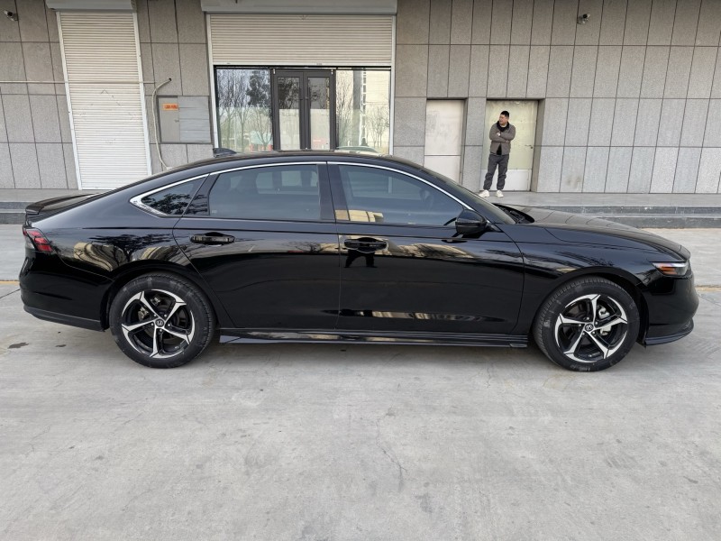 济宁23年本田雅阁3