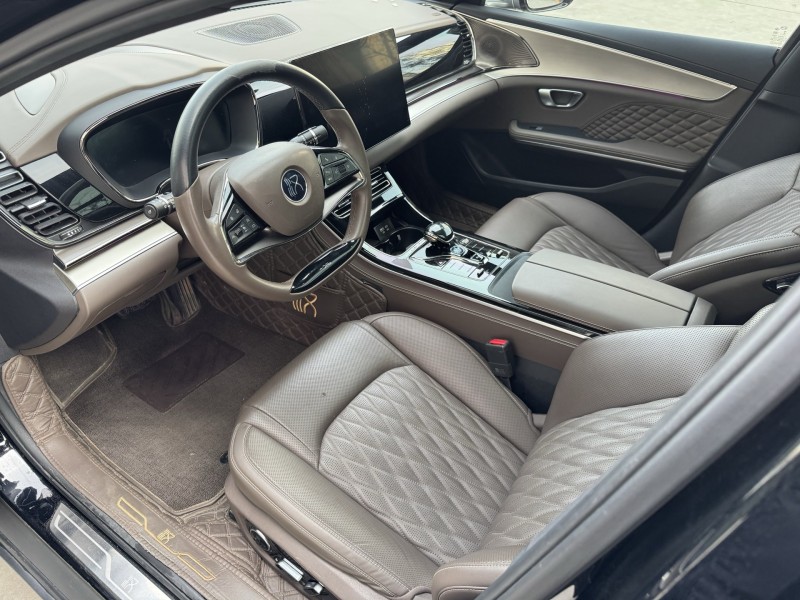 济宁23年比亚迪汉6