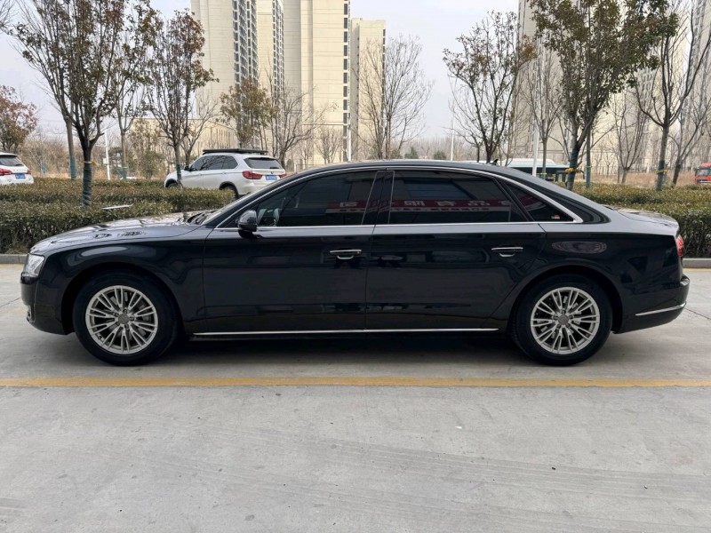 济宁15年奥迪A8L8