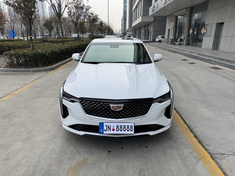 济宁21年凯迪拉克CT41