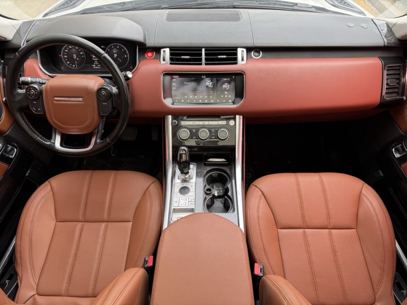 济宁18年路虎揽胜运动5