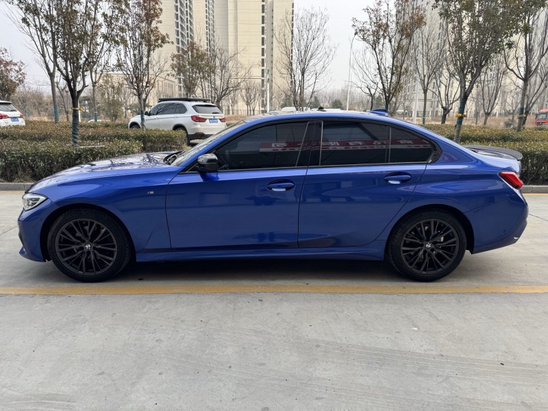 济宁21年宝马3系6