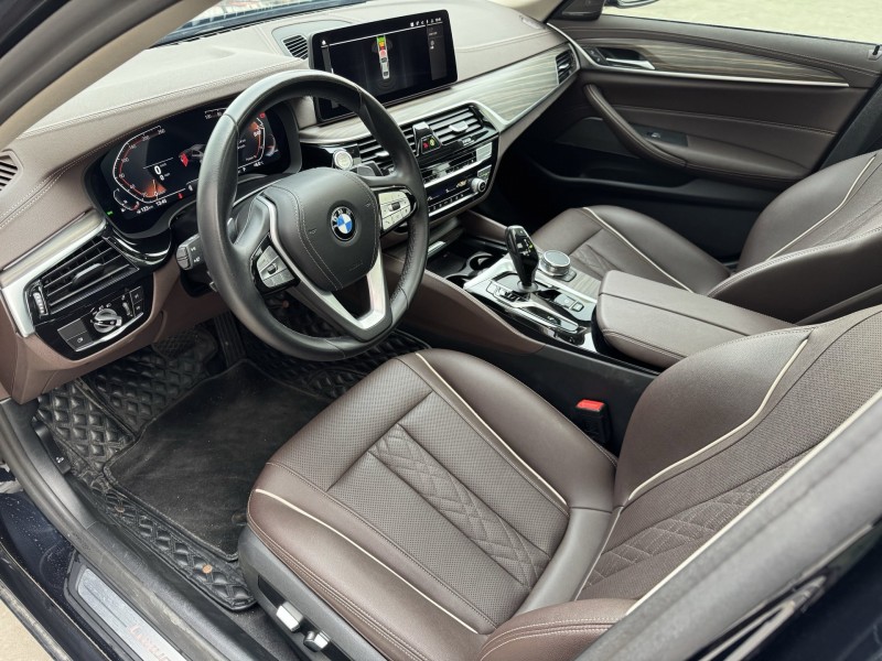 济宁23年宝马5系5