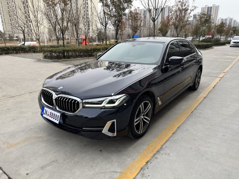 济宁23年宝马5系9