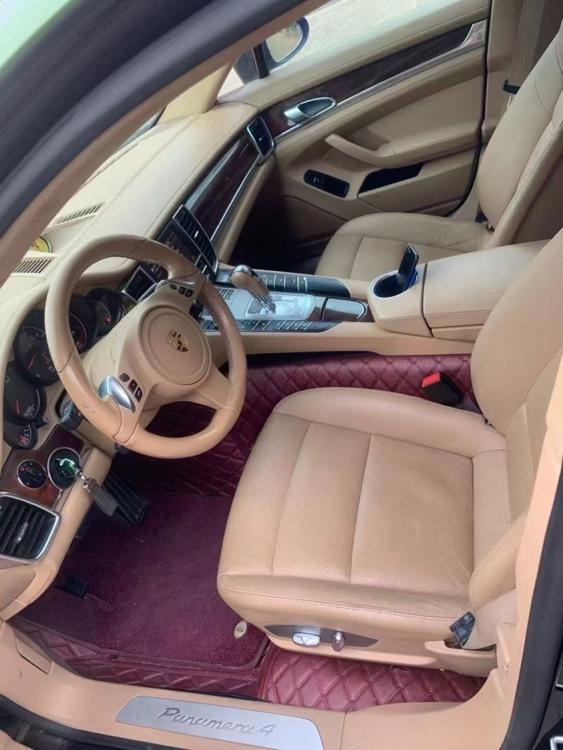 临沂12年保时捷帕拉梅拉5