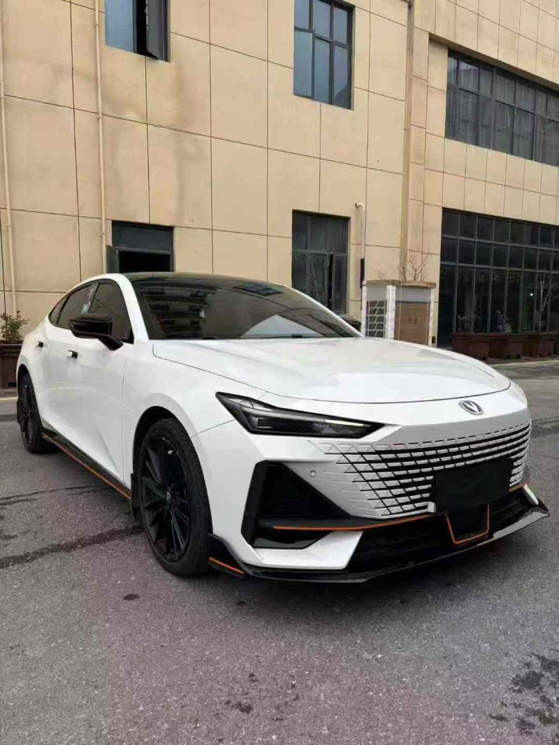 襄阳23年长安汽车UNI2