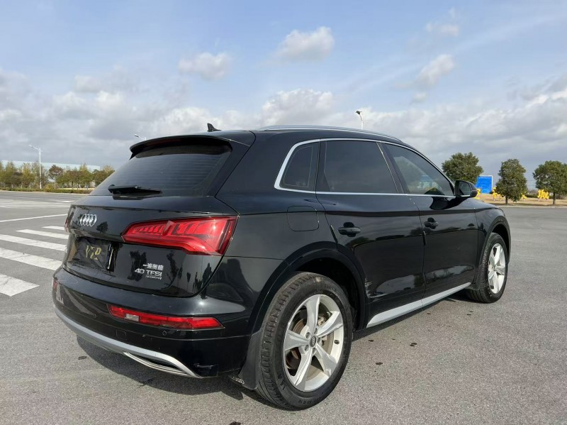 盐城19年奥迪Q58