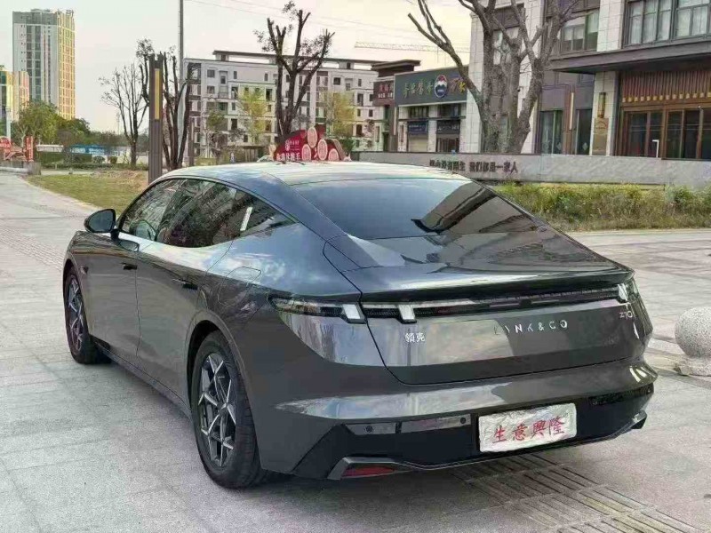 珠海25年领克Z107