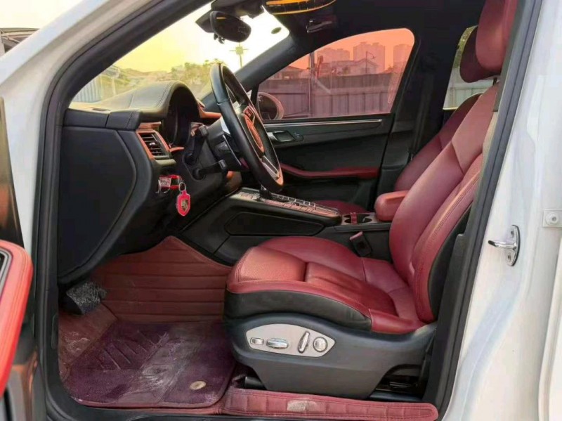 广州17年保时捷Macan4