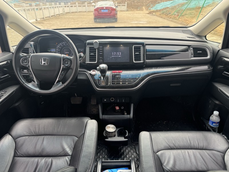 郑州20年本田艾力绅9