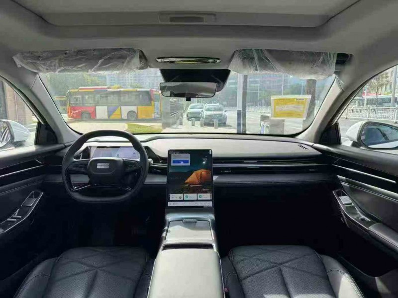 珠海25年吉利银河6